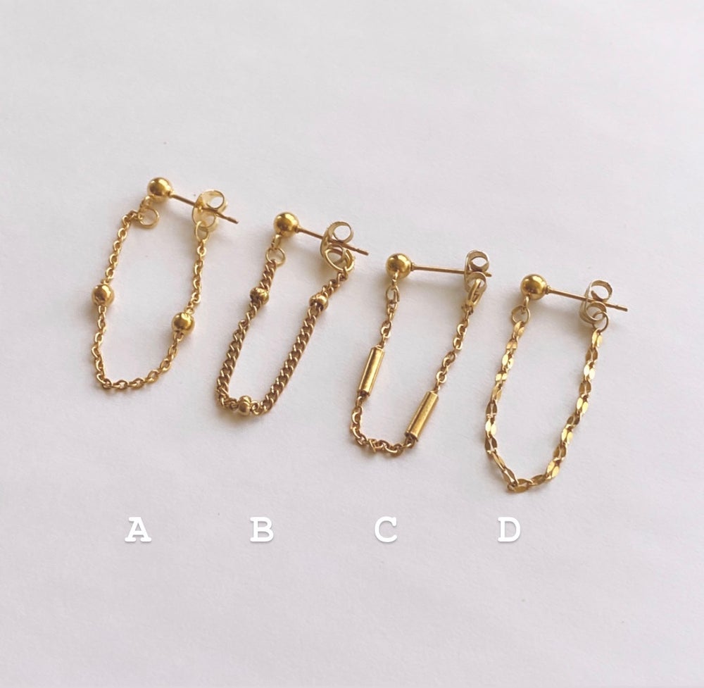 Oshun chain studs